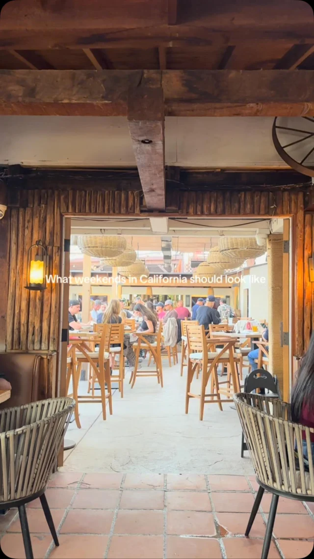 We’ll see you tonight for Sunset Saturdays ✨🌵 5-7pm 

#lafoodie #westsidela #venicebeach #mexicanfoodie #newrestaurant #livemusic